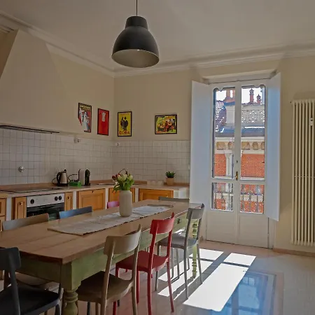 Inappartamento Gioiello Турин